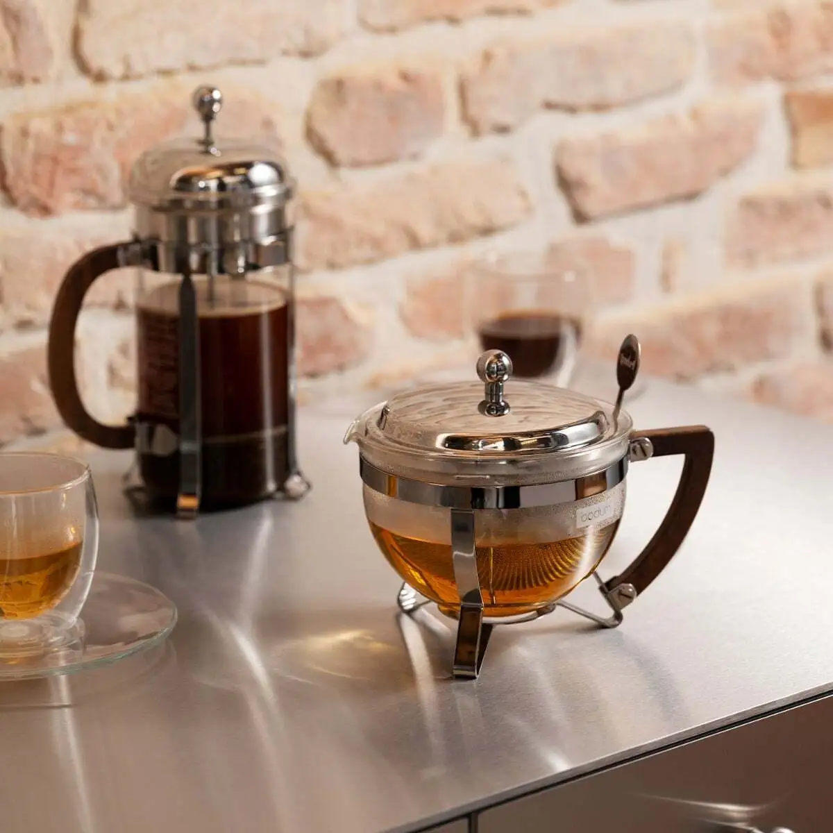 Chambord teapot 1 l, wood handle